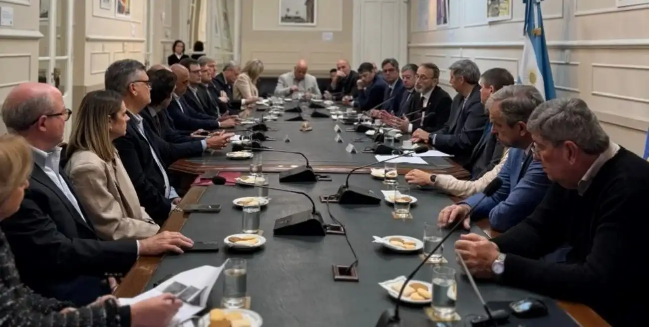 Una importante representación de empresarios santafesinos respondió a la convocatoria por la visita ucraniana.
