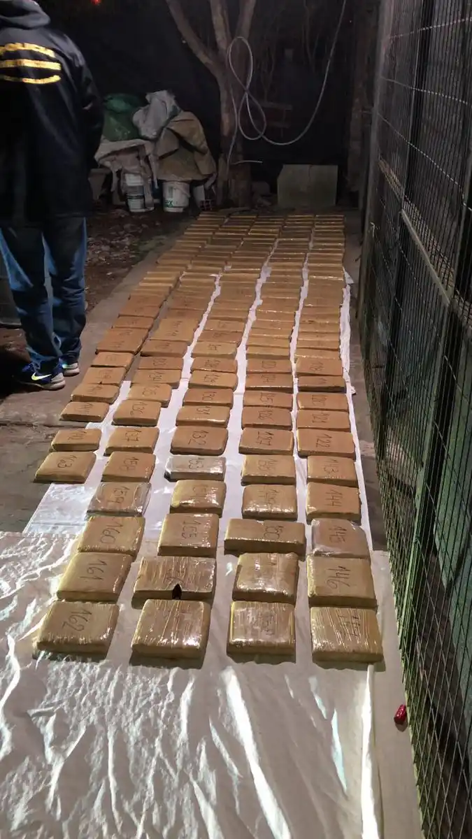 Cayeron tres narcos con 300 kilos de marihuana en Pilar