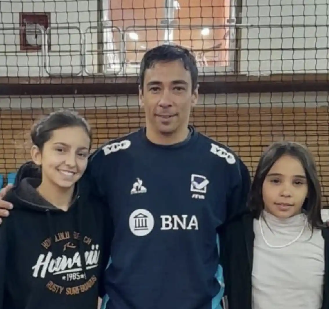 Vóley: Bonvissuto integra el cuerpo técnico que dirige al seleccionado U19 que disputará el mundial