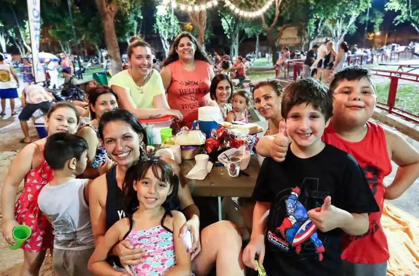 Zona sur: se realizó el primer picnic nocturno del año