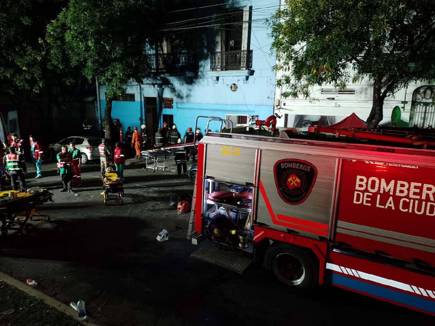 Tragedia en Floresta: se derrumbó una casa y murieron una nena de 12 años y un hombre de 35