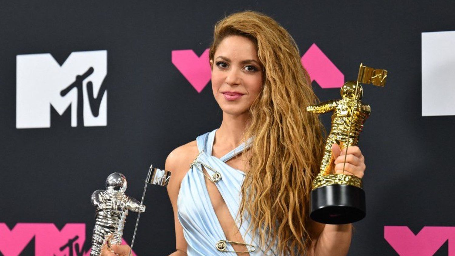 No le funcionó la Sesión #53: Fiscalía española acusa a Shakira de defraudar 6 millones de euros al fisco en su nueva causa
