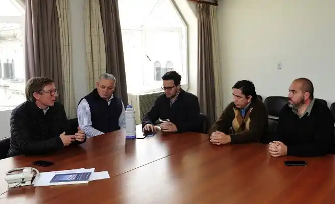 Bahillo se reunió con los trabajadores de la secretaría de Agricultura Familiar