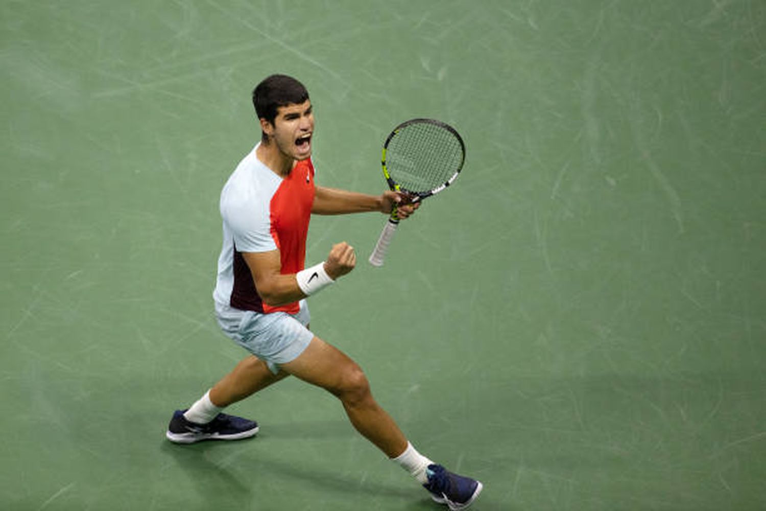 Alcaraz y Ruud dirimen una final con premio doble