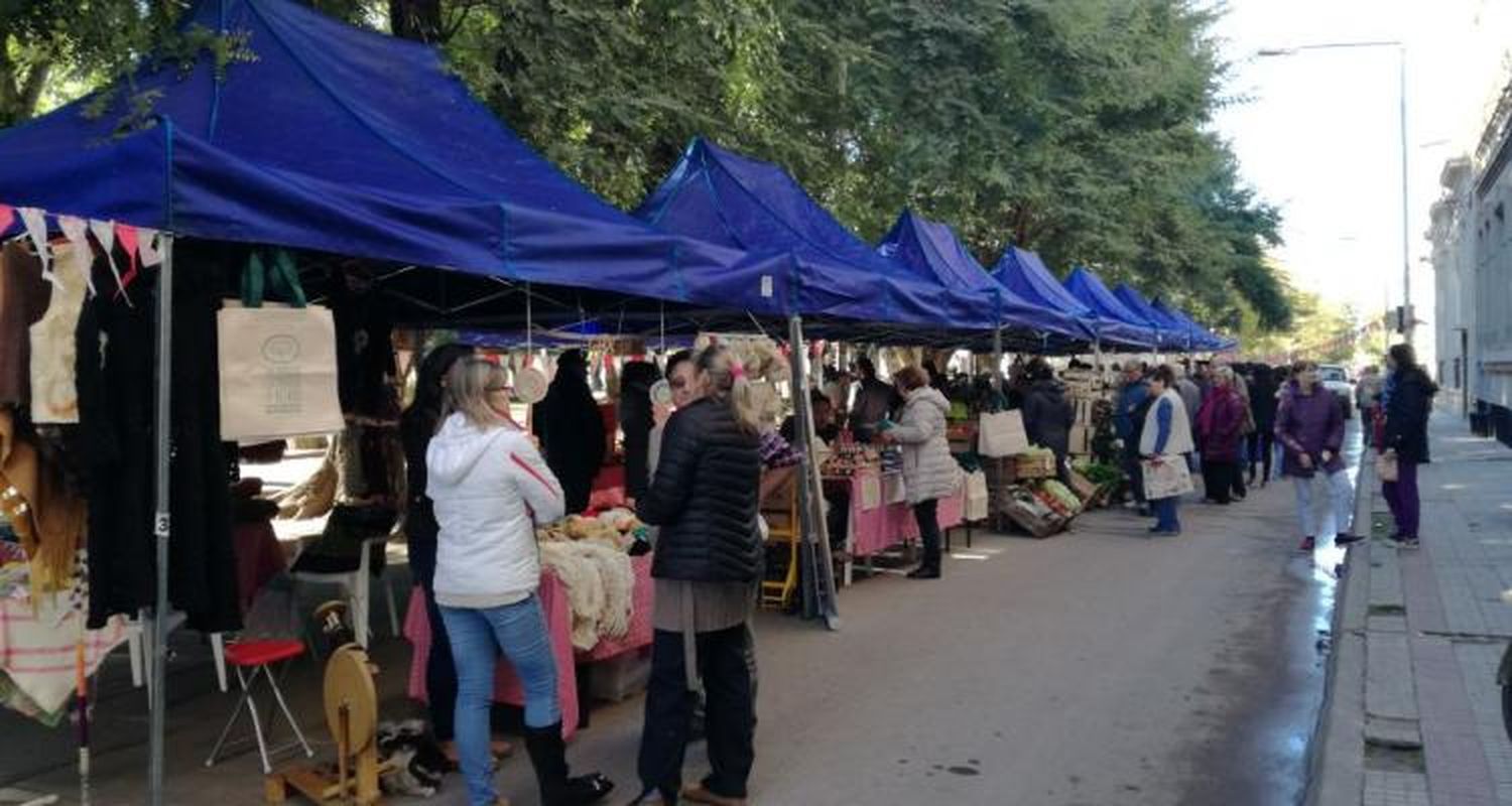 Este sábado, Feria Frutos de la Tierra y el Río