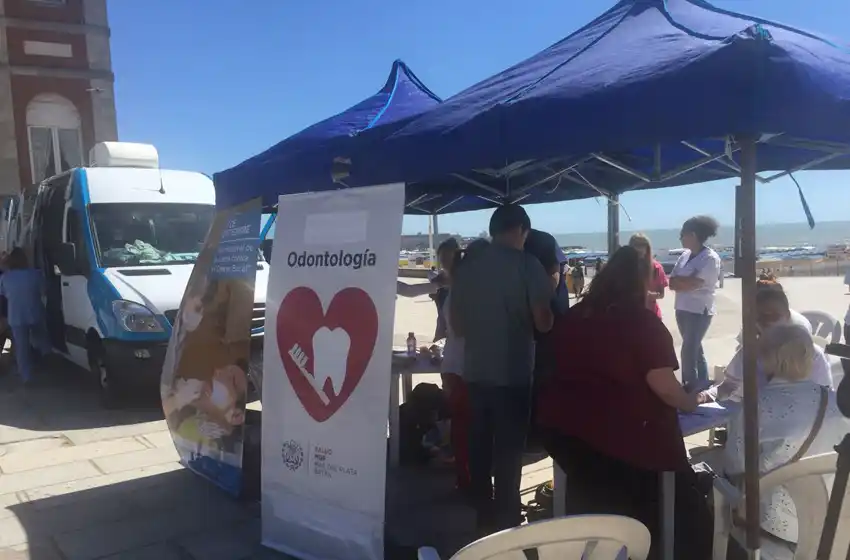 Realizan campaña de detección de cáncer bucal