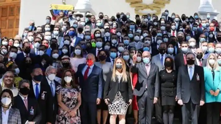 EN CLAVES: lo que permitió al Psuv regresar al Parlamento sin ningún obstáculo