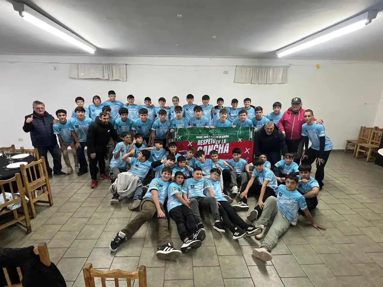 La Liga Regional Tresarroyense presentó planteles y camisetas de sus selecciones juveniles