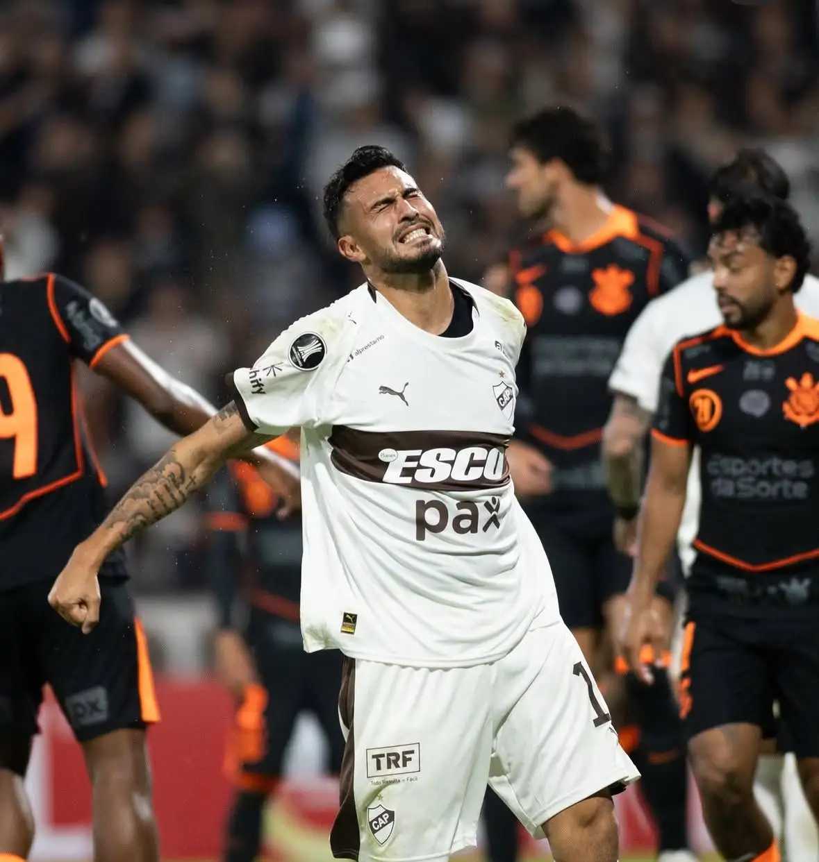 Platense pagó caro su falta de eficacia y cayó en su debut copero