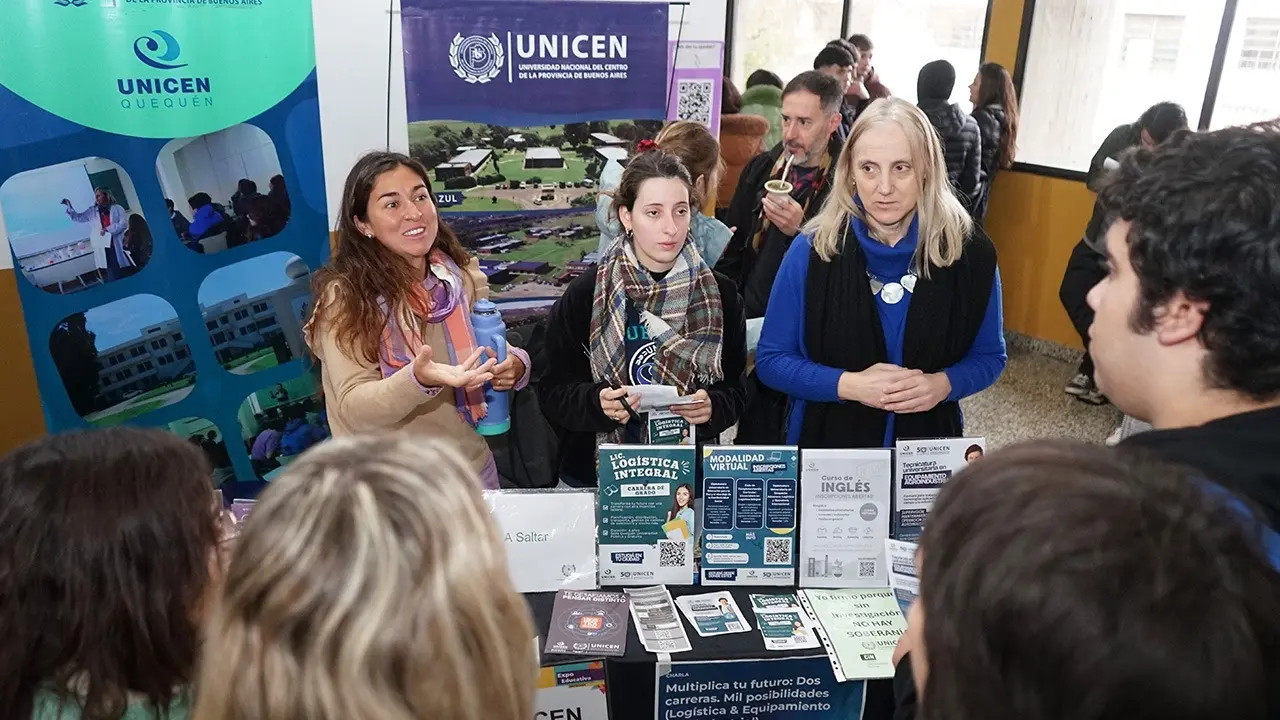 Asesoramiento. La expoeducativa, lugar por excelencia para informarse sobre carreras y oficios en el distrito.