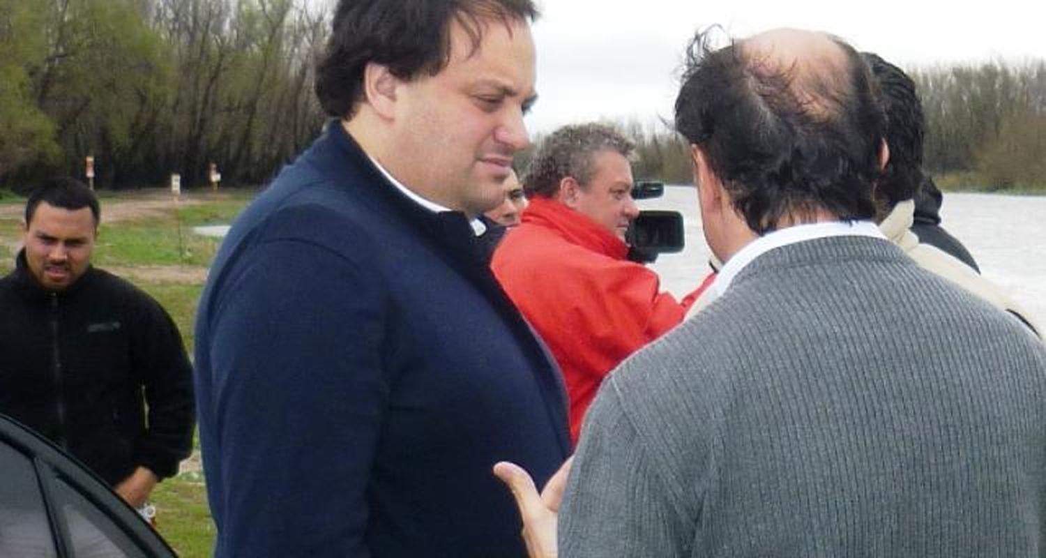 Con el Ministro de Desarrollo Social Martín Ferré, inauguran la panadería del Envión