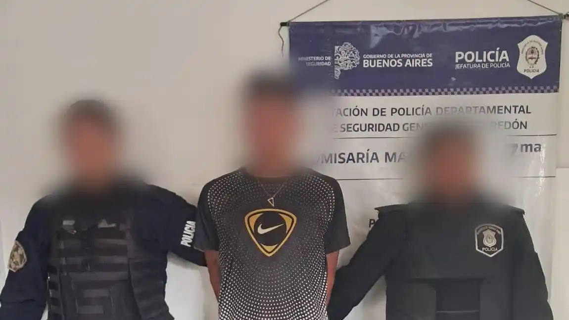 Intentaron robar una moto, huyeron y terminaron detenidos