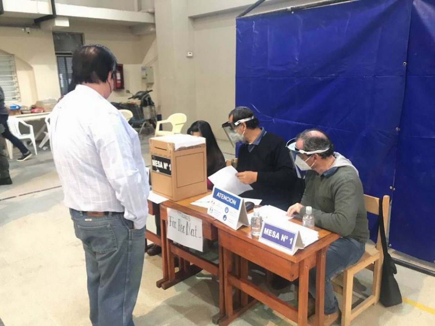 UNaF: por hechos de violencia el acto eleccionario se hizo en el Consejo Profesional de Ciencias Económicas