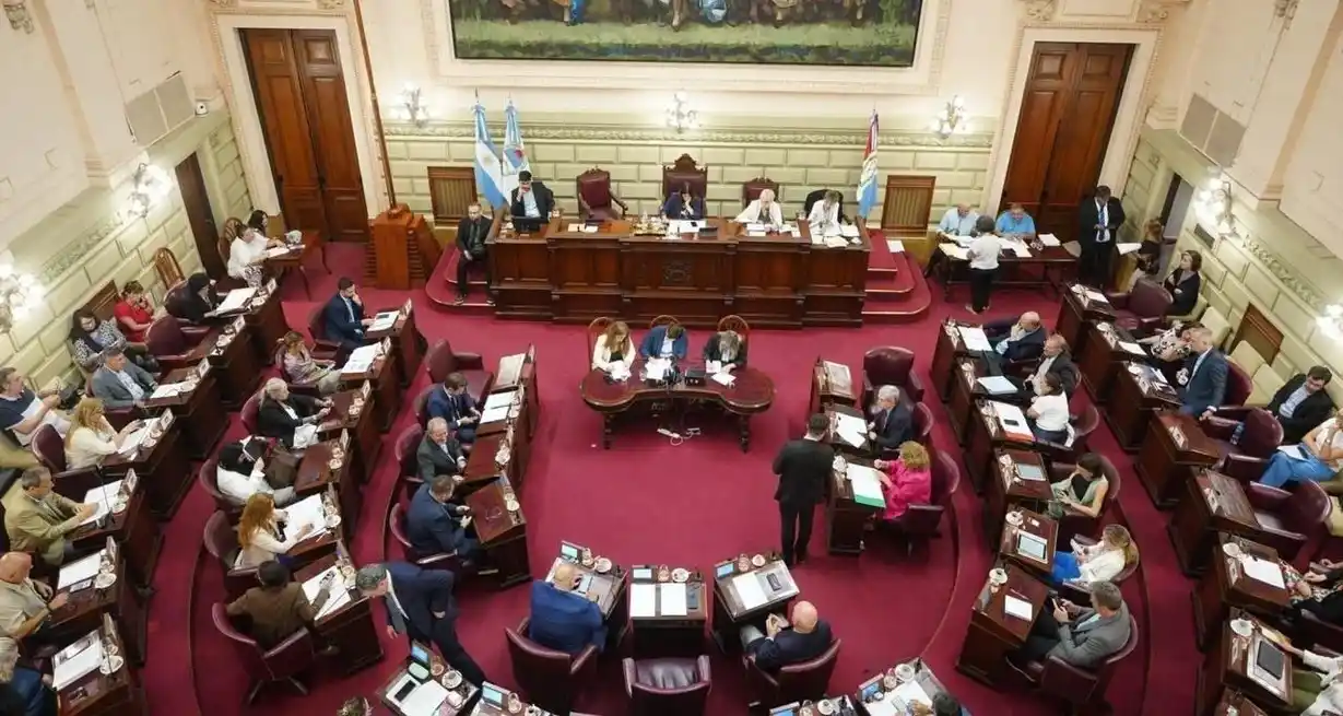 Existe mayoría de voluntades para elegir 50 convencionales por distrito único y uno por cada departamentos. Foto: Prensa Cámara de Diputados