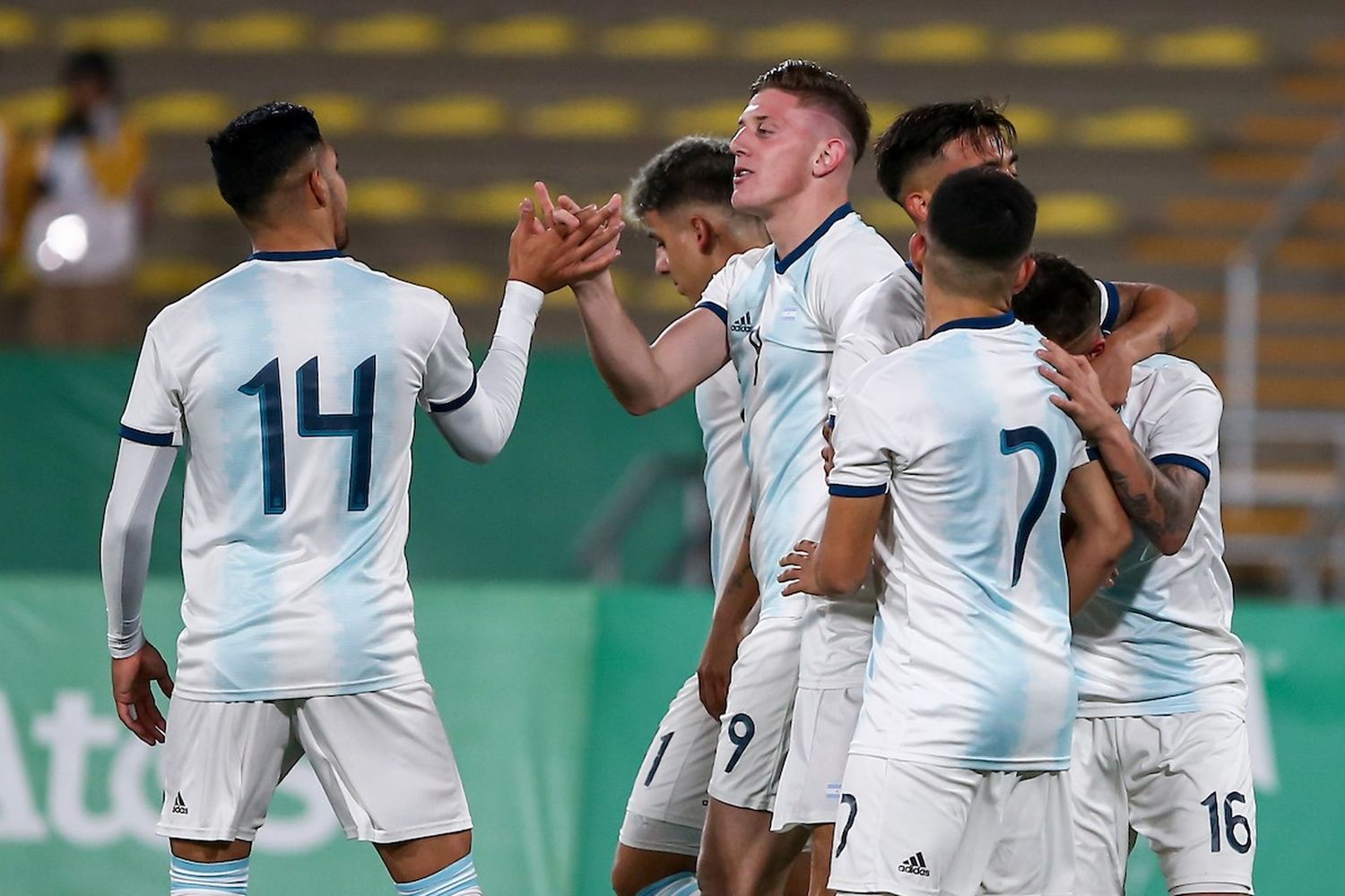 El fútbol goleó a Honduras y se colgó una histórica medalla de oro