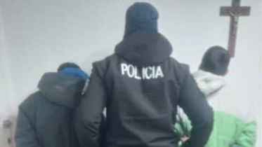 Dos jóvenes fueron aprehendidos tras un robo calificado en la vía pública