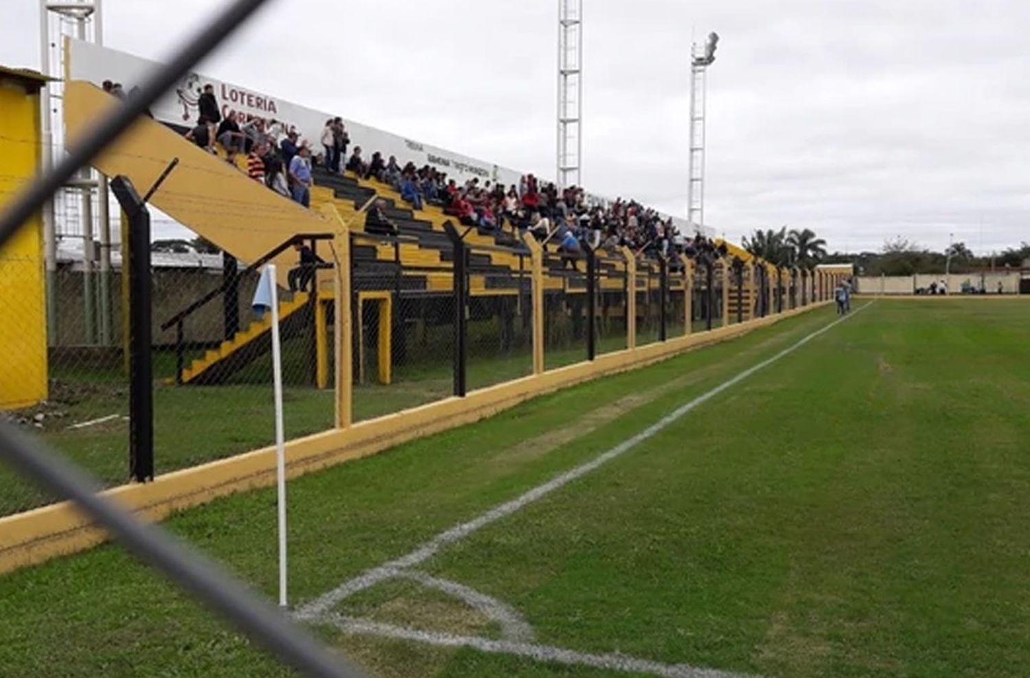 Corrientes: le prohibieron ir a la cancha por no pagar la cuota alimentaria