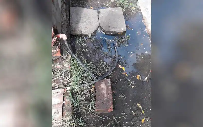 Brenan y Calle 35: “Las cloacas tapadas hace semanas”