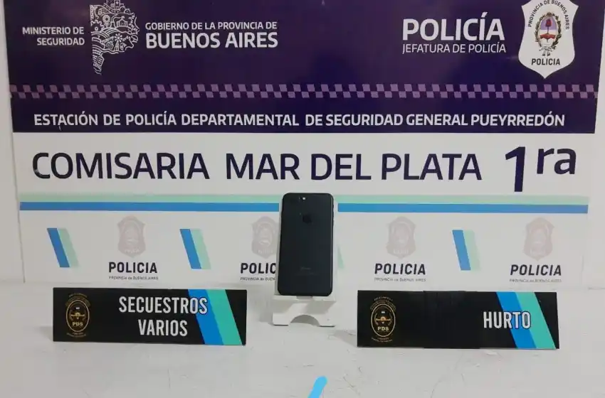 Detienen a una pareja por robar un Iphone