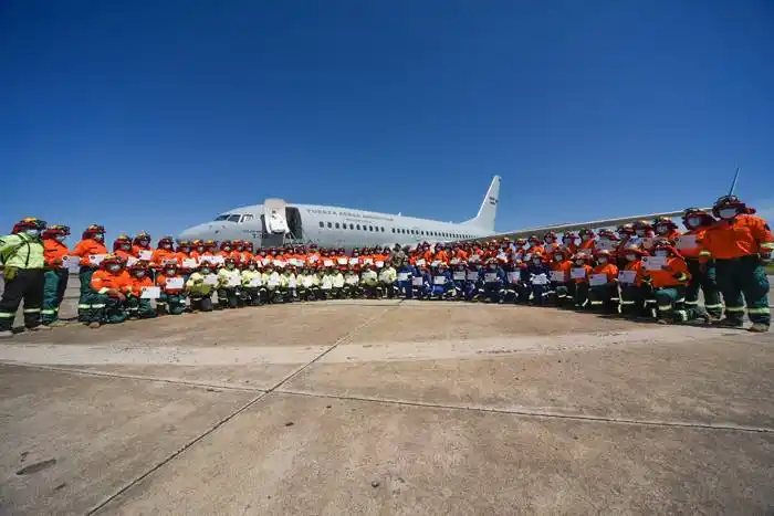 Se entregó un  reconocimiento a los brigadistas enviados por Bolivia