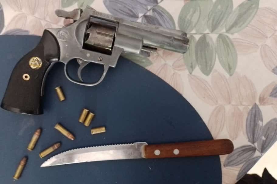 Entraron armados a su casa de Colastiné, pero ella se defendió con un cuchillo de cocina