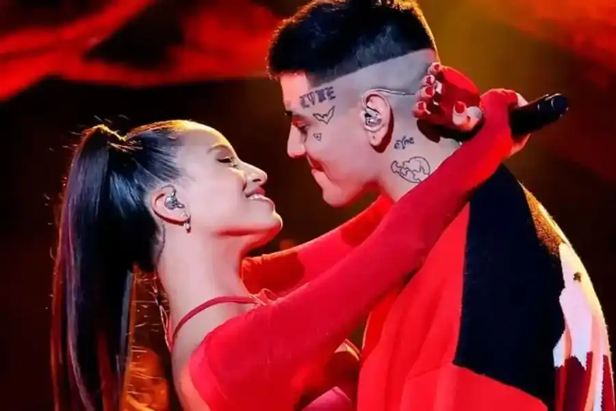 Un rumor afirma que Emilia Mernes y Duki van a tener un hijo