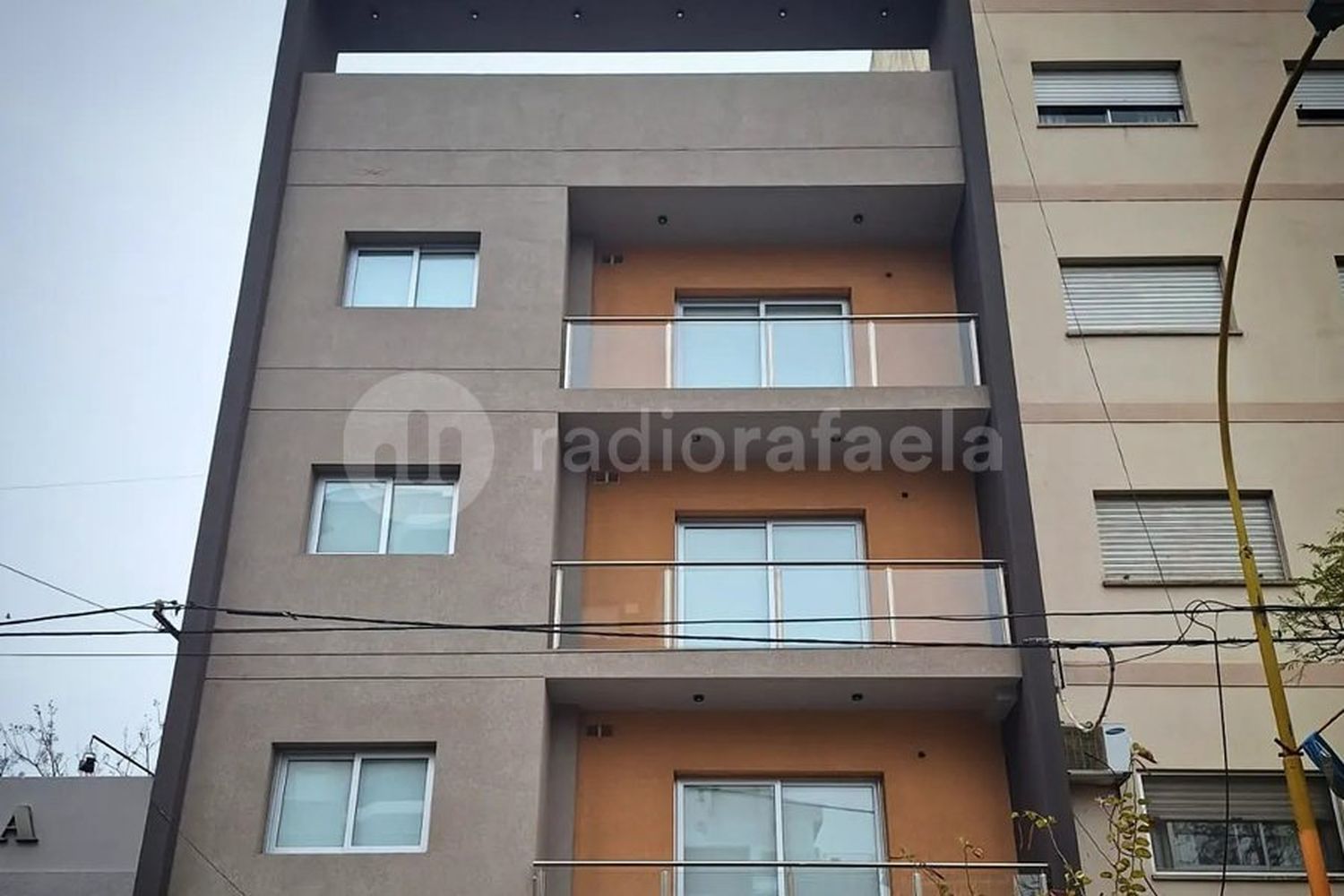 Falleció un obrero de 44 años al caer al vacío en un edificio en la ciudad de San Francisco
