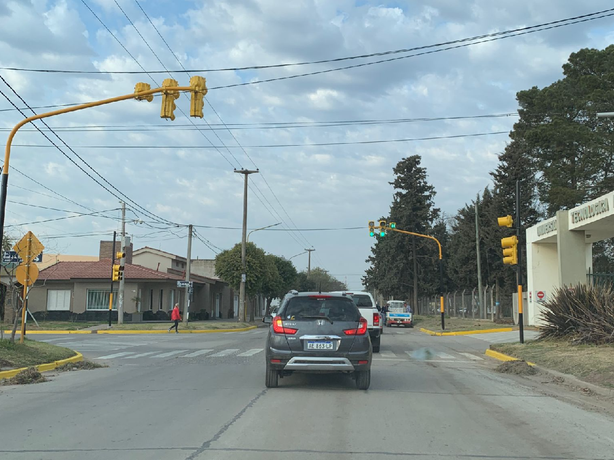 Habilitaron los semáforos frente a la UTN