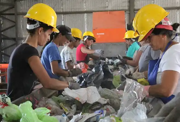 Cooperativistas del Ecoparque respondieron a las críticas opositoras tras el robo