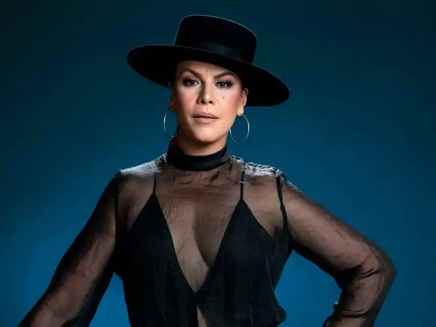 ¡CONTRA VIENTO Y MAREA! Olga Tañón ya está en Venezuela (+Video)
