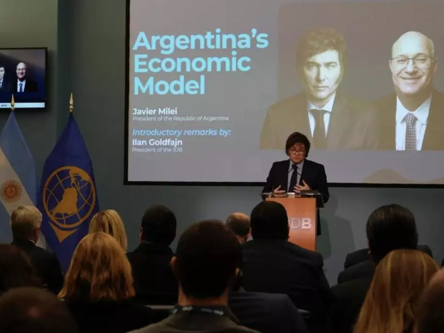 El exabrupto de Javier Milei por un teléfono que sonaba durante su discurso en el BID