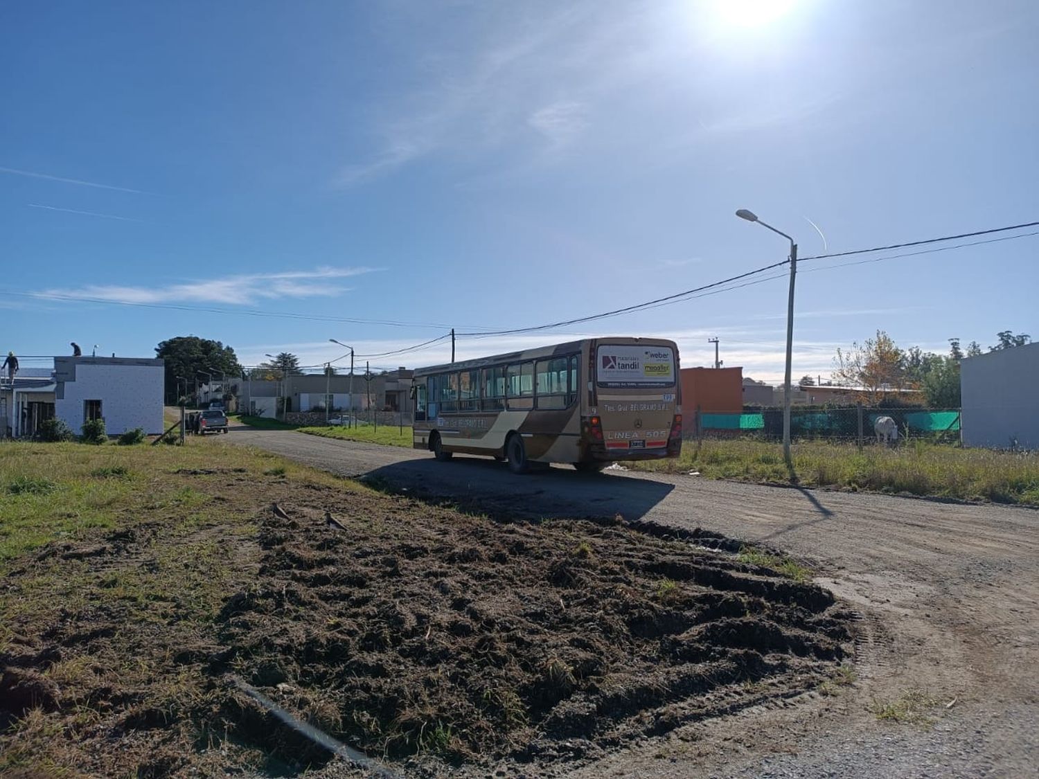Piden informes sobre un recorrido de micros y el alargue a Graduados