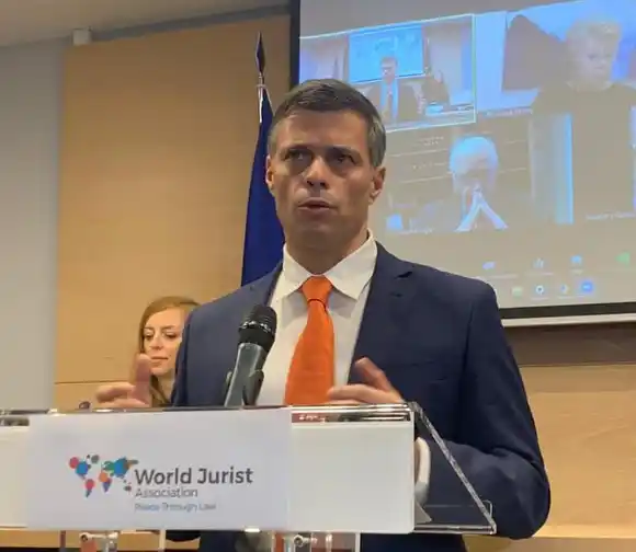 Leopoldo López agradece posición de mil juristas sobre situación de Venezuela
