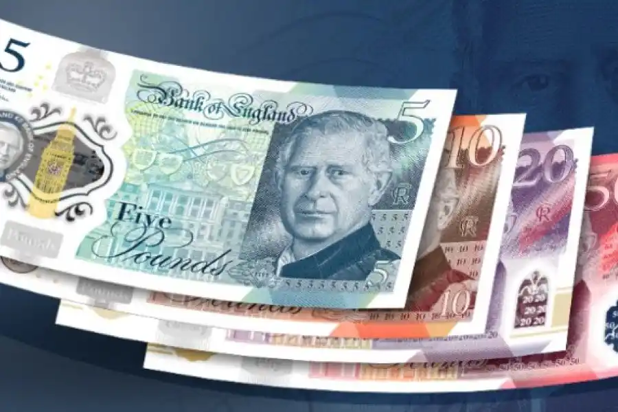 El Banco de Inglaterra presentó los primeros billetes con el rostro de Carlos III