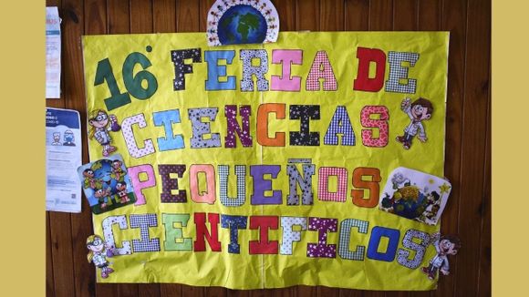 Alumnos de todos los niveles participaron de la feria distrital de ciencias en la Escuela 6