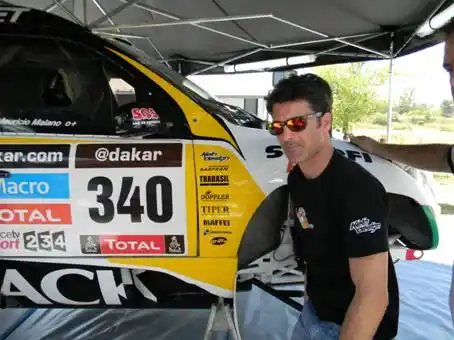 Lobos: Exhibición de la Duster del Equipo Renault Dakar 2014