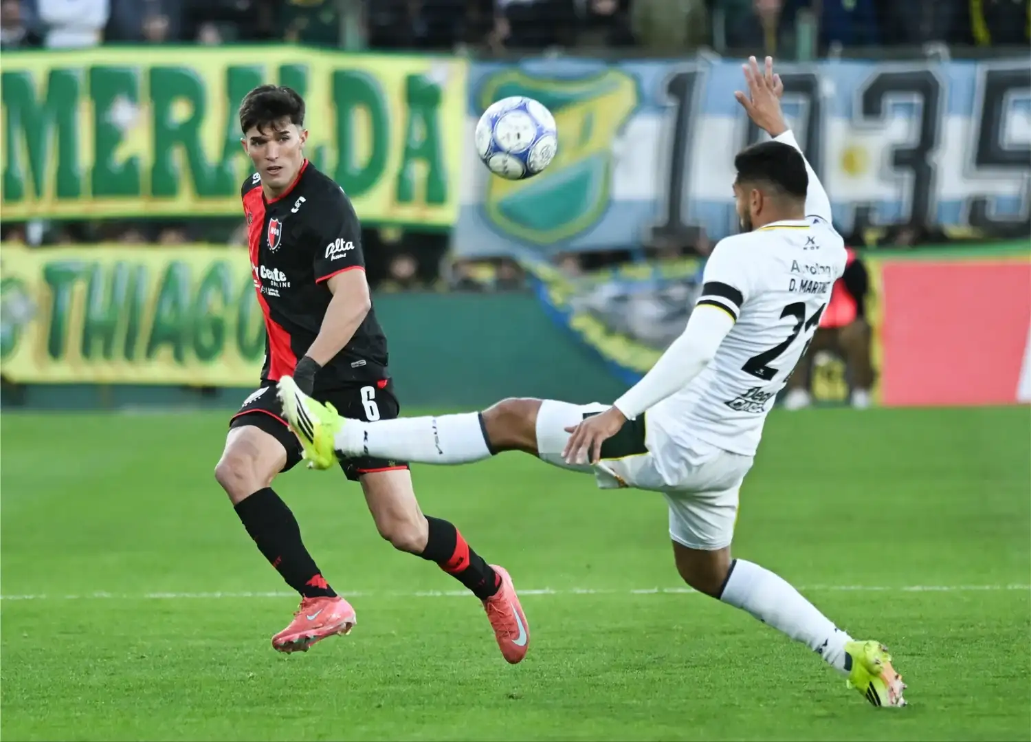 Newell's se derrumbó en Varela y cayó 2-1 ante Defensa y Justicia
