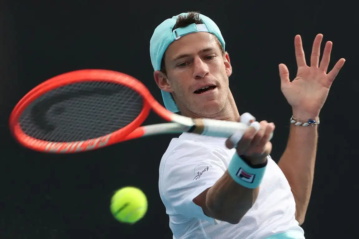 Peque Schwartzman se despidió del torneo cayendo ante el ruso Karatsev