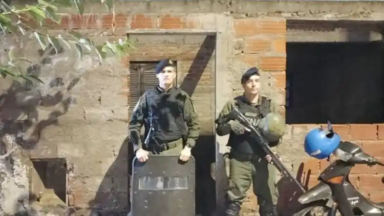 Desarticulan una banda narco que ocultaba cocaína en tanques de combustible y operaba entre Tucumán, Santa Fe y Salta