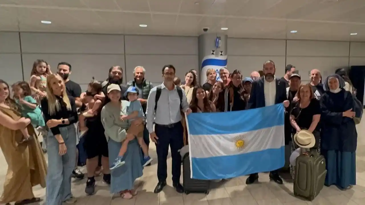 Aerolíneas Argentinas reactiva operativo repatriación de argentinos desde Israel