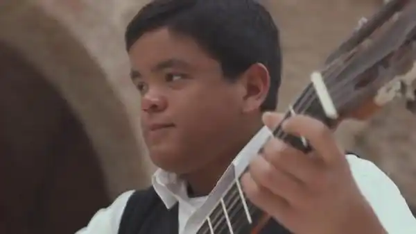 Rauch: Presentación de Julio Samuel Silpitucla en el Centro Cultural “Vieja Usina”