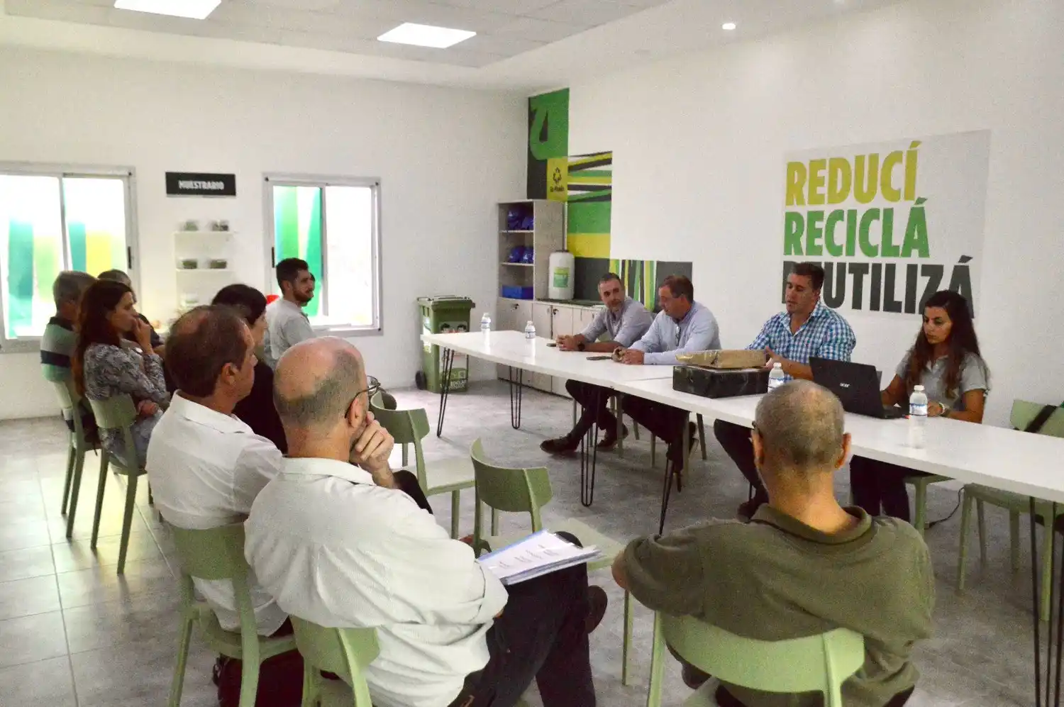 El acto se desarrolló en la propia planta de tratamiento de residuos de Venado Tuerto.