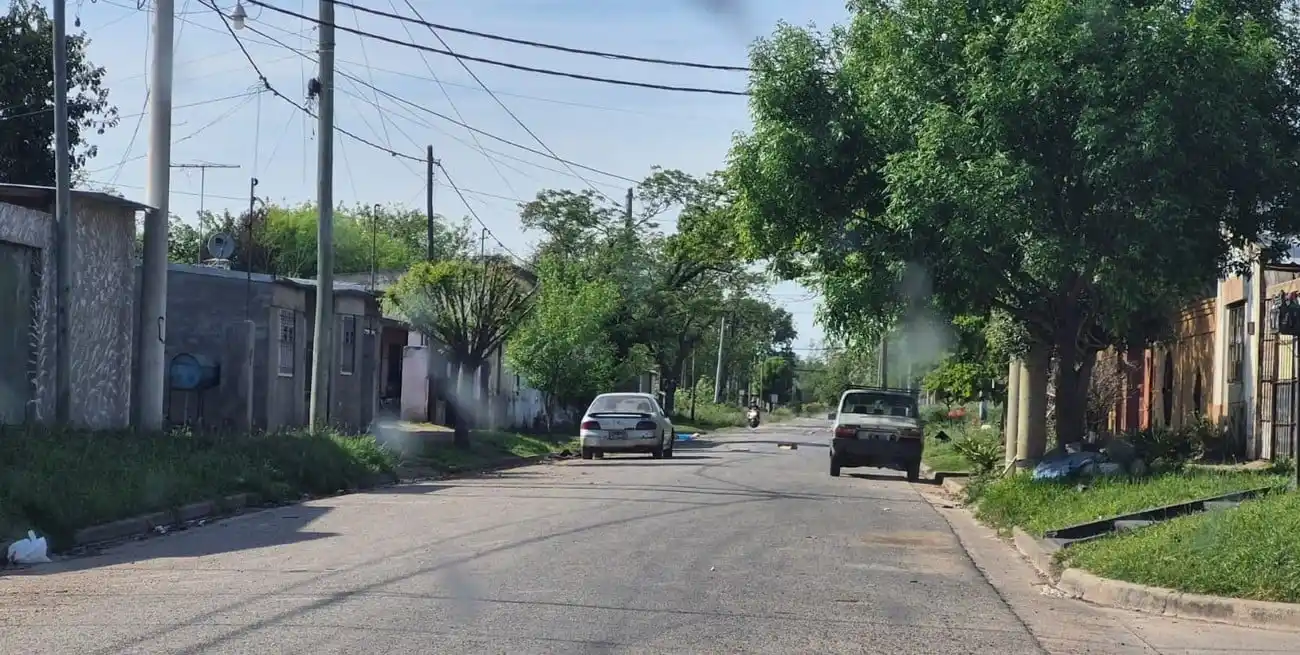 El sujeto en cuestión quedó detenido bajo la carátula de violencia de género, lesiones y daño por incendio intencional