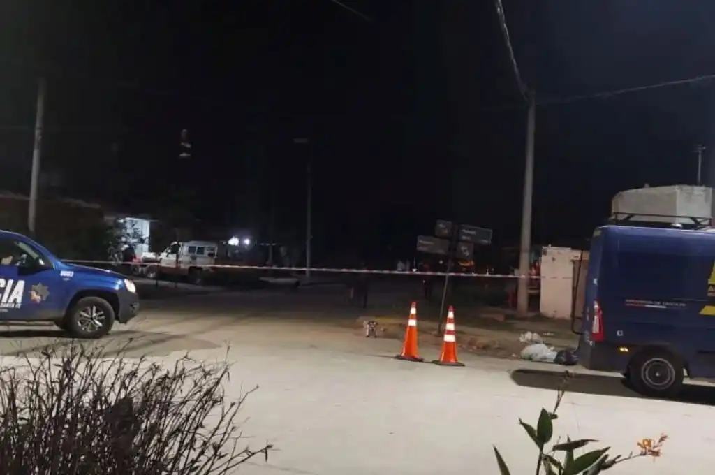 Barrio Santa Rosa de Lima: encontraron a un joven muerto de un disparoen la calle