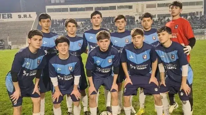 La sub 15 igualó 2-2. (Fotos de la Liga Tandilense de Fútbol).