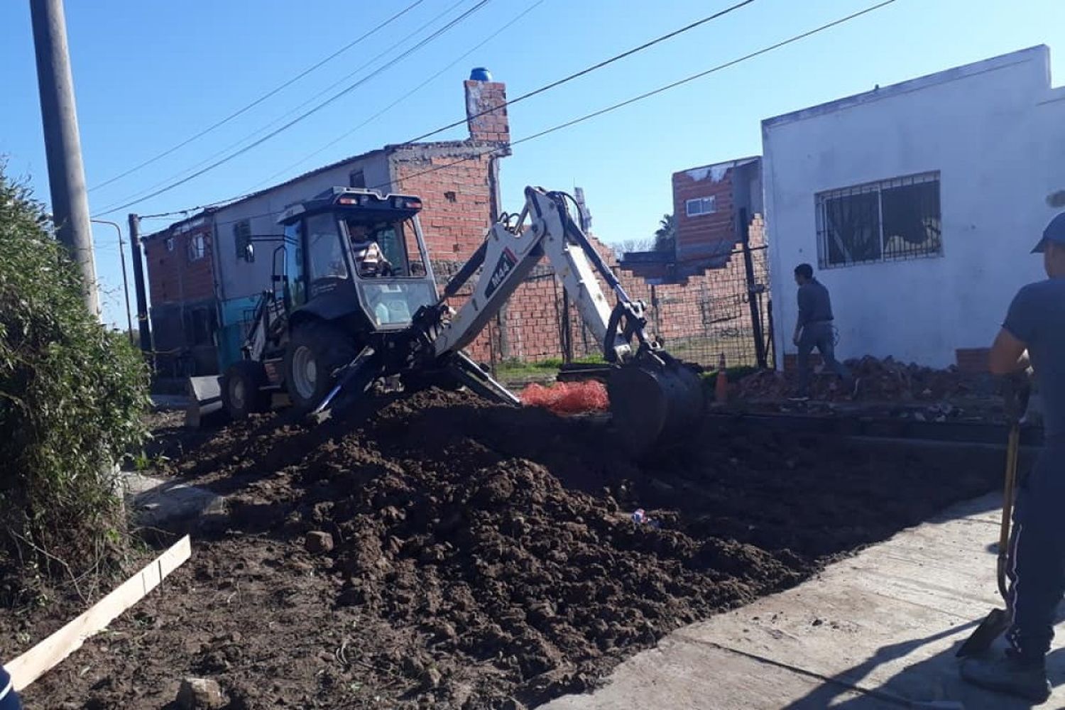 Realizan varias obras de pavimentación y cordón cuneta: ya culminaron tres