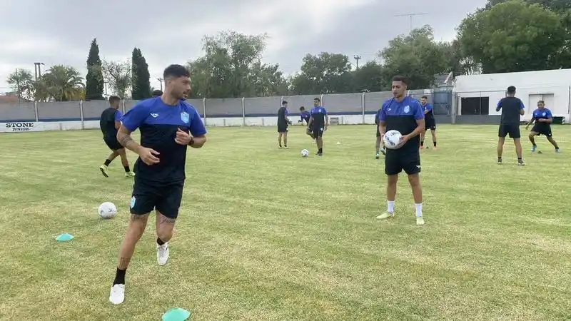 Ciudad de Bolívar anunció la llegada
del formoseño Gervasio Núñez