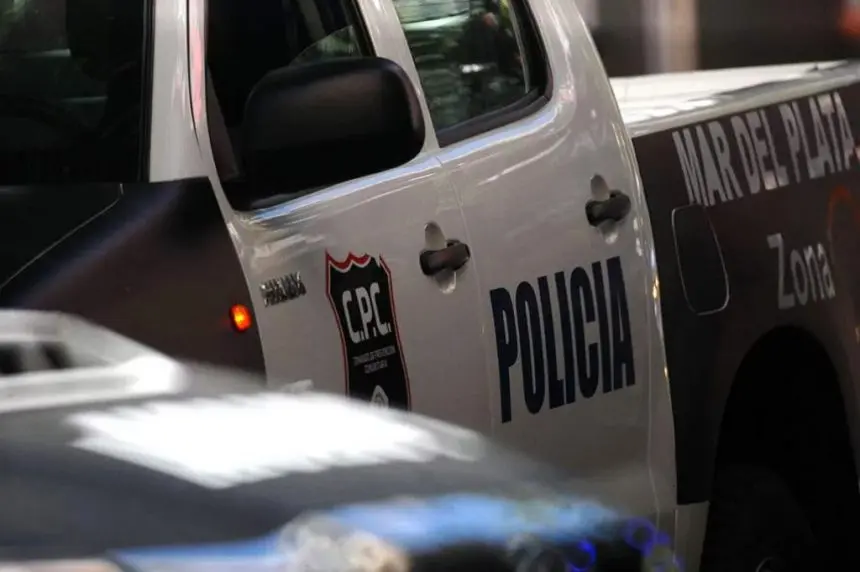Balean a un hombre desde un auto