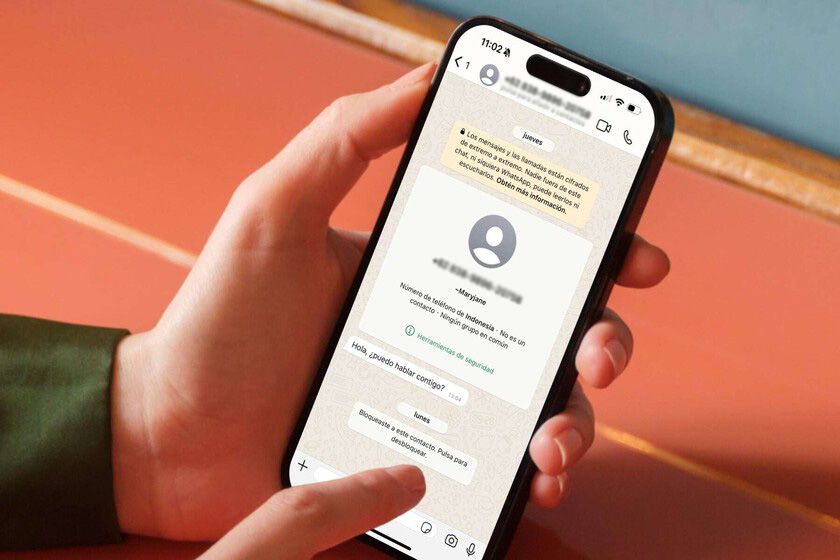 “Debemos dar la baja del dispositivo”: advierten por nueva modalidad de estafa a través de audios de WhatsApp