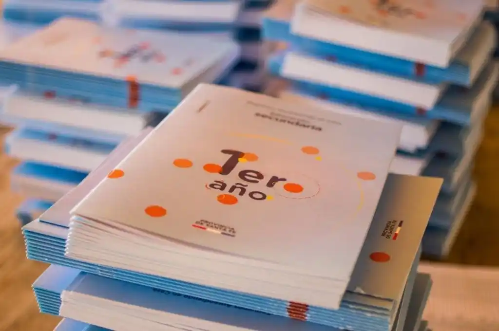 La provincia trabaja en la producción de una nueva serie de cuadernos pedagógicos